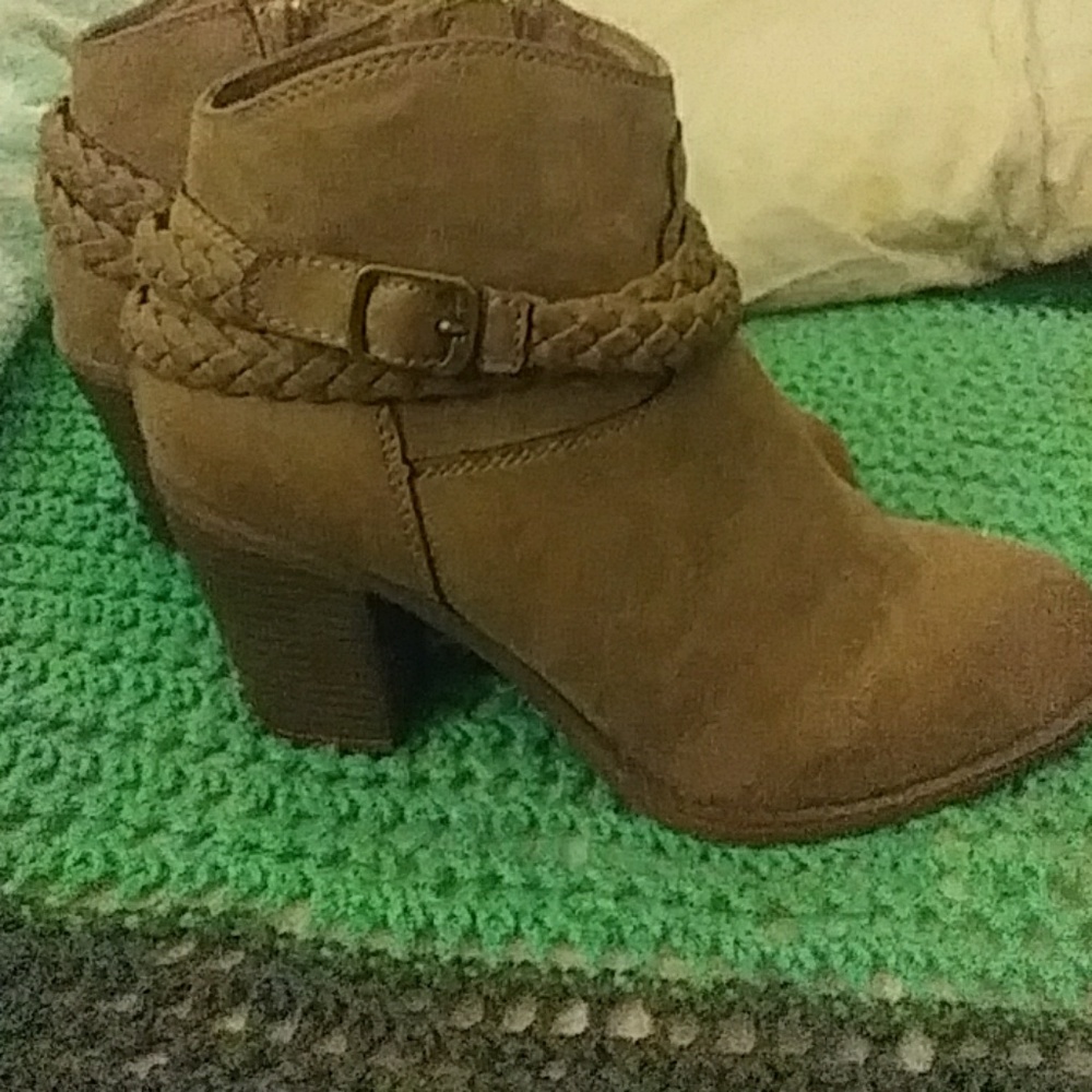 Tan heeled booties